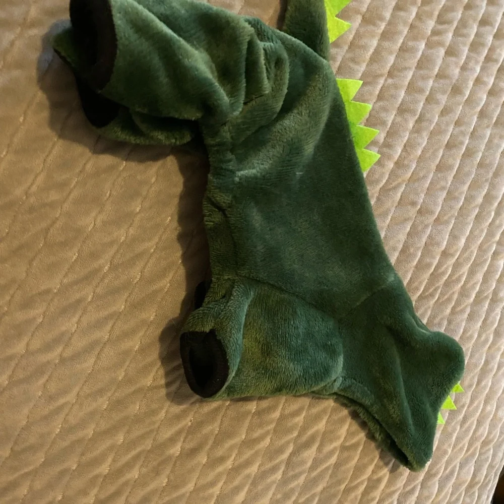 Cat dinosaur pj/costume for pets .